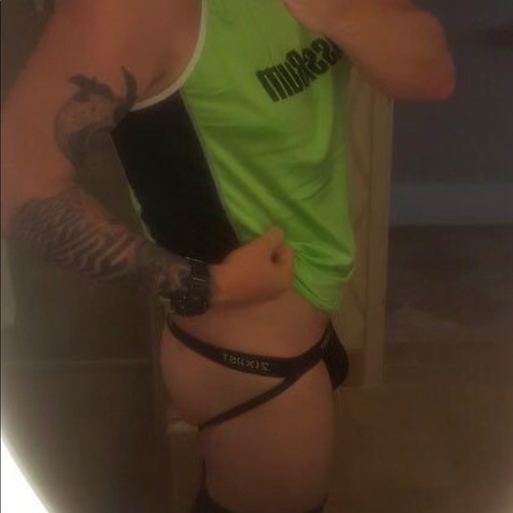 Meet your Posher, Brodie - Picture 4 of 16